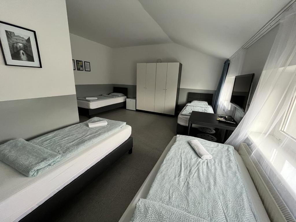 Hostel Grey Z Lazienka , Darmowy Parking, Zameldowanie Bezobslugowe